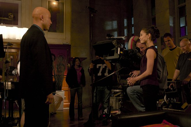 Smallville - Season 6 - Static - Van de set - Michael Rosenbaum, Kristin Kreuk