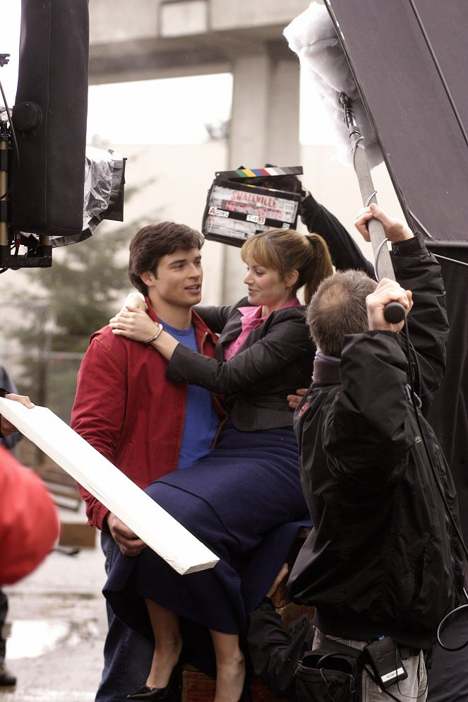 Smallville - Apocalypse - Making of - Tom Welling, Erica Durance