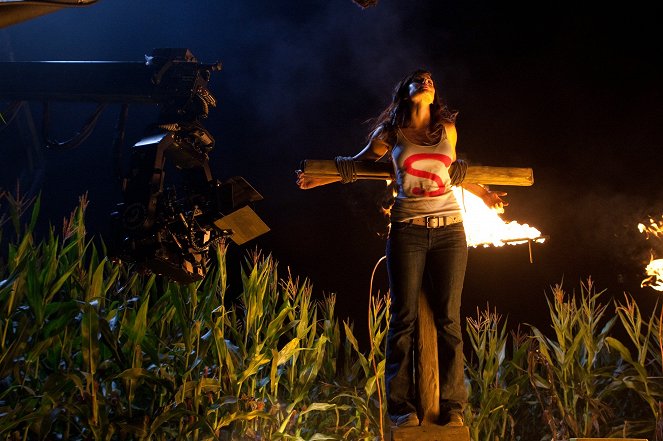 Smallville - Lazarus - De filmagens - Erica Durance