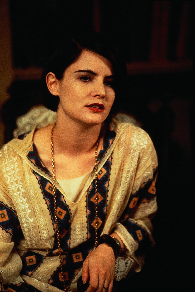 Mrs. Parker and the Vicious Circle - Van film - Jennifer Jason Leigh