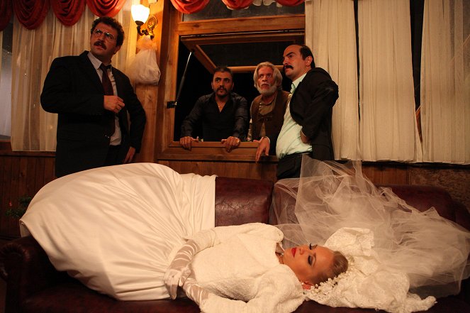 Dügün dernek - Kuvat elokuvasta