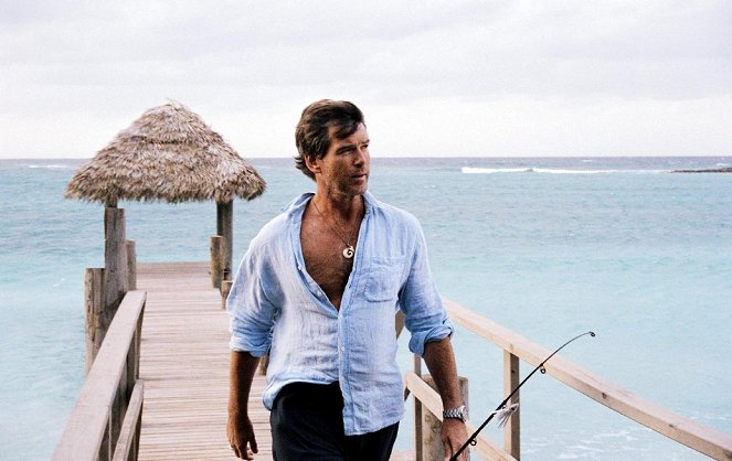 After the Sunset - Photos - Pierce Brosnan