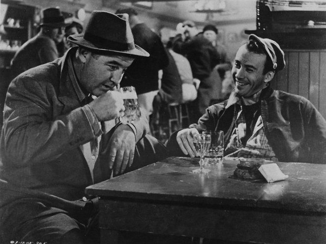 The Mob - Photos - Broderick Crawford