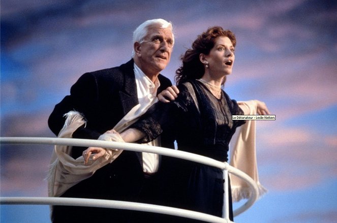 Utopenec na útěku - Z filmu - Leslie Nielsen, Melinda McGraw