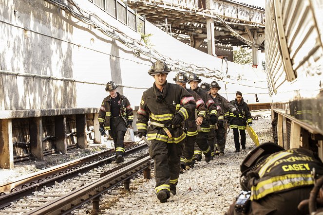 Chicago Fire - Leaving the Station - Photos - Taylor Kinney