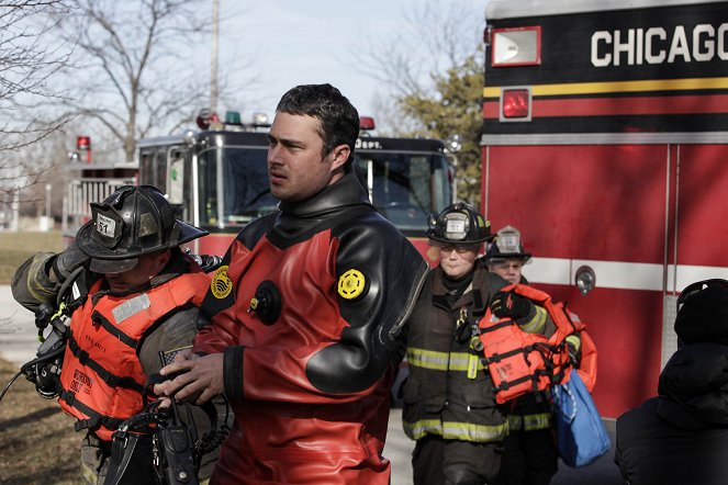 Chicago Fire - Alleingang - Filmfotos - Taylor Kinney