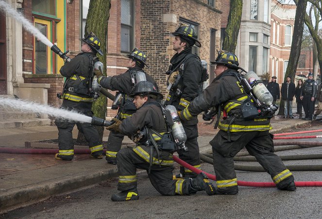 Chicago Fire - Season 1 - Viral - Photos