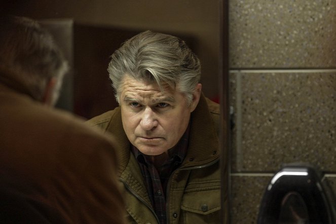 Chicago Fire - Better to Lie - Photos - Treat Williams