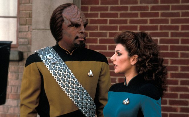 Star Trek: Następne pokolenie - Zjawisko - Z filmu - Michael Dorn, Marina Sirtis