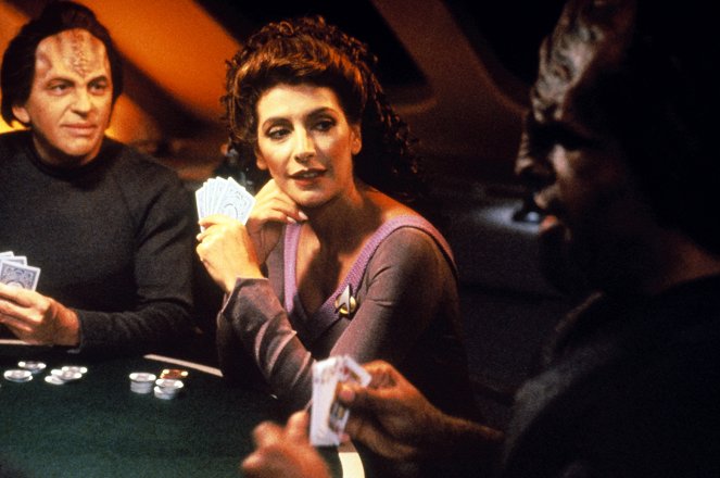 Star Trek - Uusi sukupolvi - Season 7 - Picardin pauloissa - Kuvat elokuvasta - Marina Sirtis