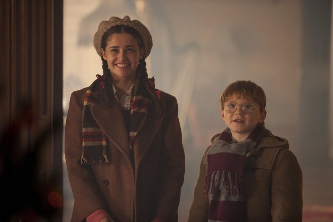 Doctor Who - The Doctor, the Widow and the Wardrobe - Photos - Holly Earl, Maurice Cole