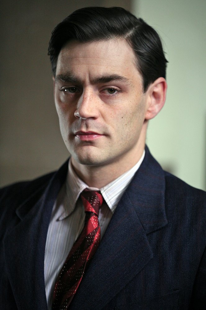 Room at the Top - Photos - Matthew McNulty