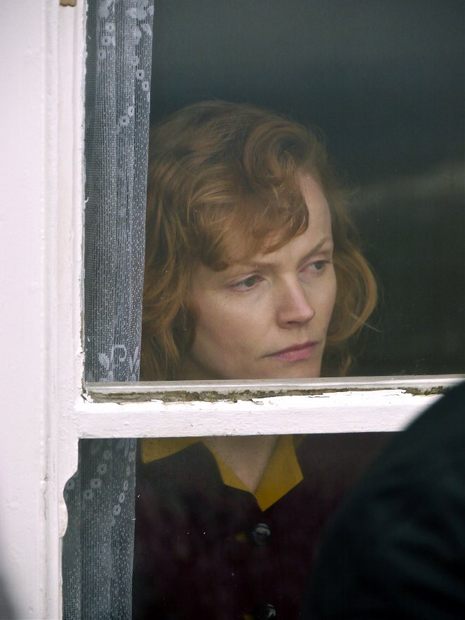 Room at the Top - Film - Maxine Peake