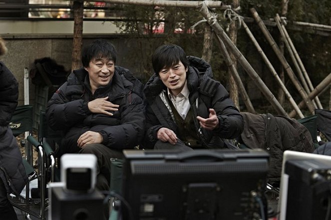 Banghwanghaneun kalnal - Dreharbeiten - Seong-min Lee, Jae-yeong Jeong