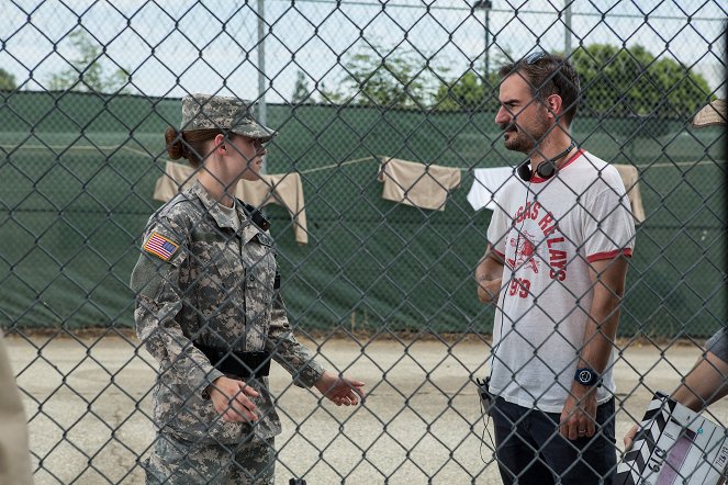 Atrapada en Guantanamo - Del rodaje - Kristen Stewart, Peter Sattler