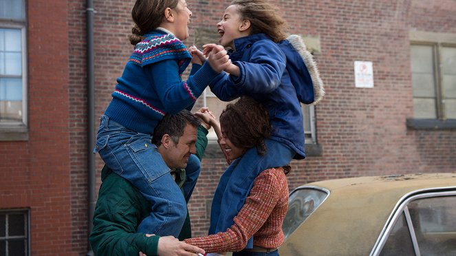 Életünk apuval - Filmfotók - Mark Ruffalo, Zoe Saldana