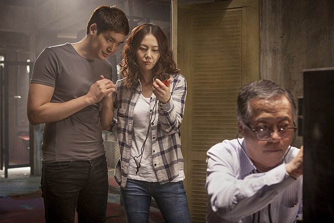 Gancheob - Do filme - Kyeo-woon Jeong, Jung-ah Yum, Hee-bong Byun