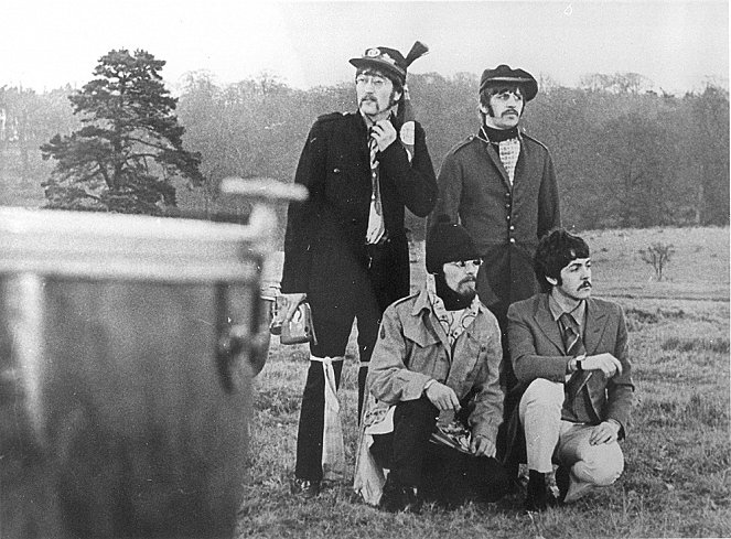 The Beatles: Strawberry Fields Forever - De la película - The Beatles, John Lennon, George Harrison, Ringo Starr, Paul McCartney