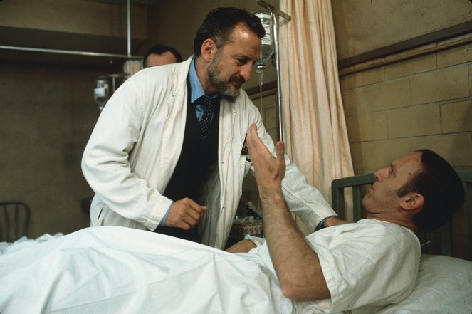 The Hospital - Film - George C. Scott