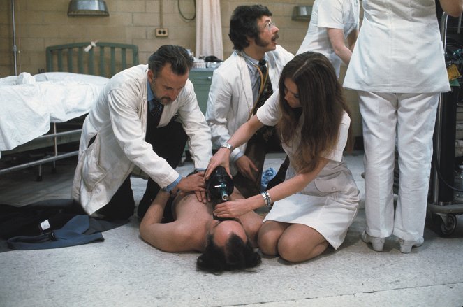 Anatomía de un Hospital - De la película - George C. Scott, Diana Rigg
