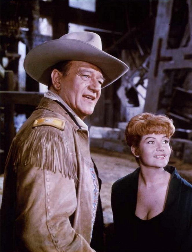 Areenan hurjapäät - Kuvat elokuvasta - John Wayne, Rita Hayworth