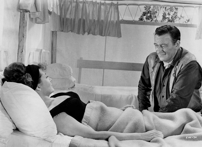 Areenan hurjapäät - Kuvat elokuvasta - Rita Hayworth, John Wayne