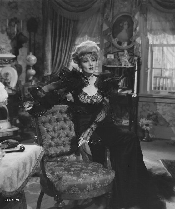 The Spoilers - Filmfotók - Marlene Dietrich