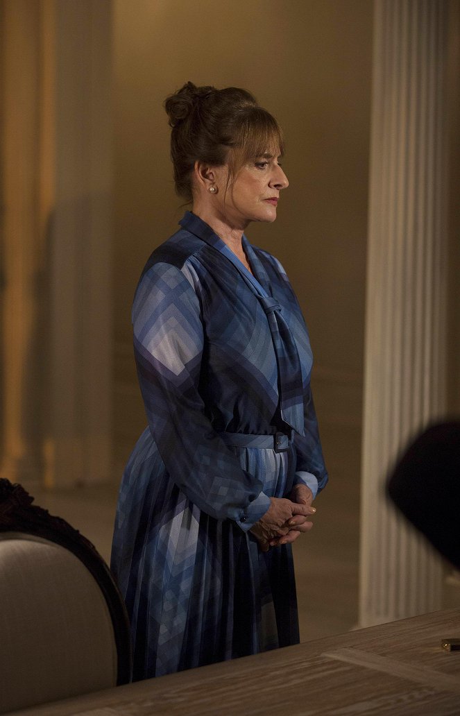 American Horror Story - The Replacements - Photos - Patti LuPone
