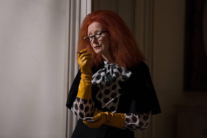 American Horror Story - Protect the Coven - Van film - Frances Conroy