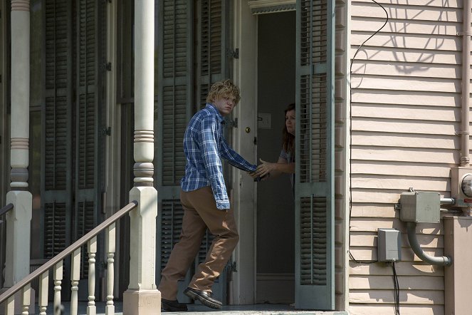 Amerikai Horror Story - The Replacements - Filmfotók - Evan Peters, Mare Winningham