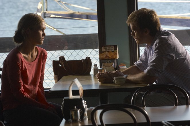 Dexter - Season 5 - First Blood - Photos - Julia Stiles, Michael C. Hall