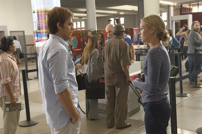 Dexter - Season 5 - First Blood - Photos - Michael C. Hall, Julia Stiles