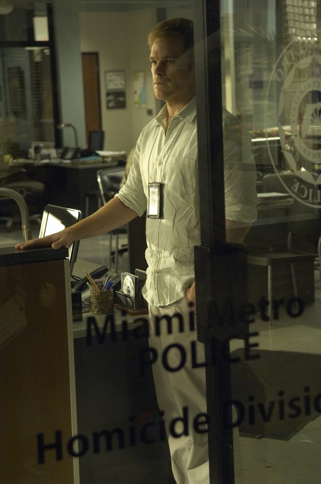 Dexter - Season 5 - In the Beginning - Photos - Michael C. Hall