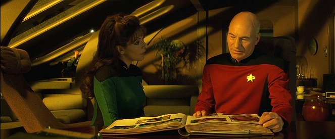 Star Trek VII: Generace - Z filmu - Marina Sirtis, Patrick Stewart
