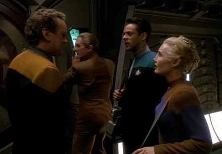 Star Trek: Stacja kosmiczna - Season 3 - Intensywna terapia - Z filmu - Colm Meaney, Alexander Siddig, Ann Gillespie