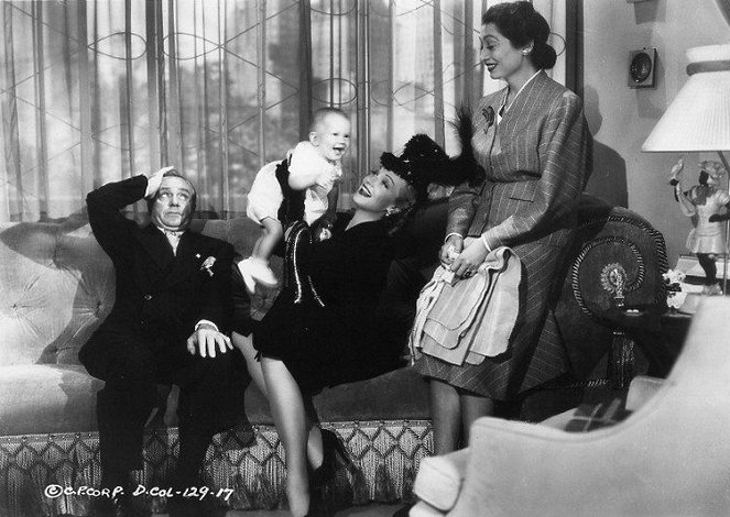 Madame veut un bébé - Film - Marlene Dietrich, Aline MacMahon
