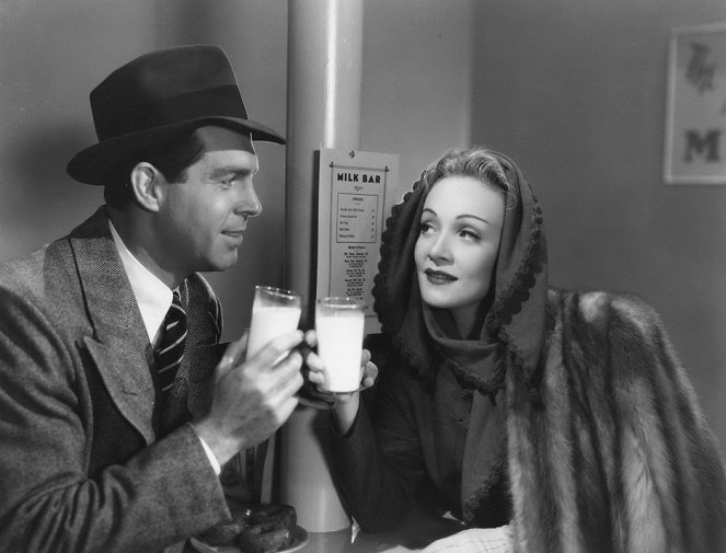 The Lady Is Willing - Do filme - Fred MacMurray, Marlene Dietrich