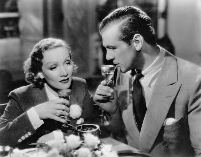 Pokušenie - Z filmu - Marlene Dietrich, Gary Cooper