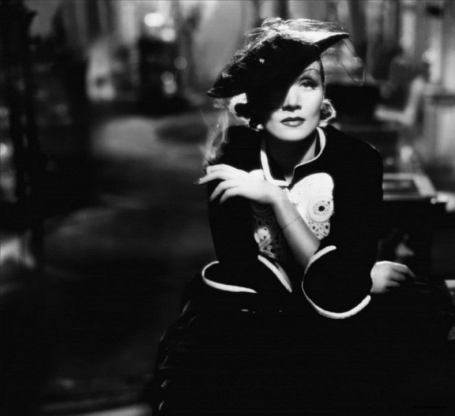 Perlen zum Glück - Werbefoto - Marlene Dietrich