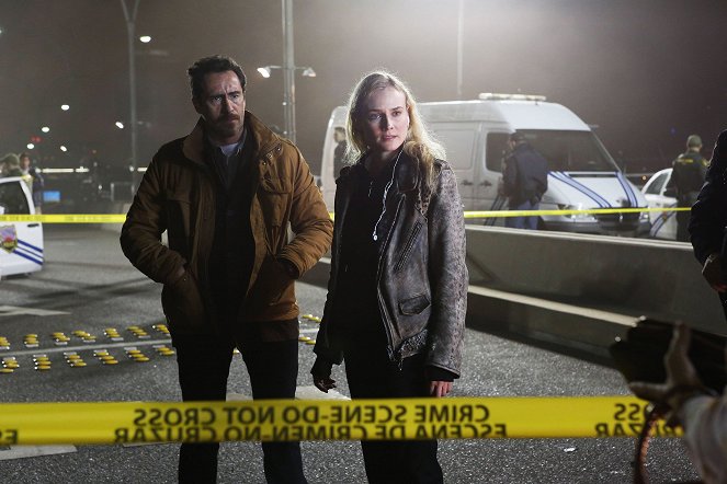 The Bridge - Z filmu - Demián Bichir, Diane Kruger