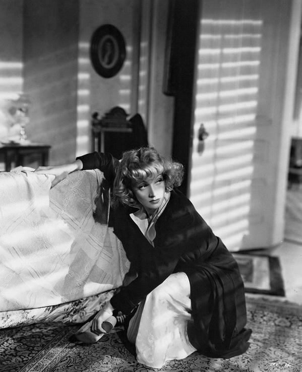 Manpower - Filmfotók - Marlene Dietrich