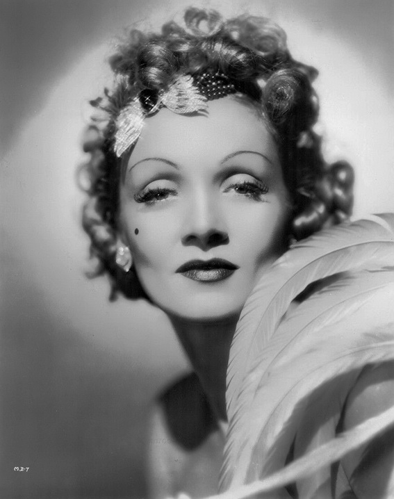 A Cidade Turbulenta - Promo - Marlene Dietrich