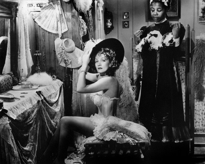Der große Bluff - Filmfotos - Marlene Dietrich