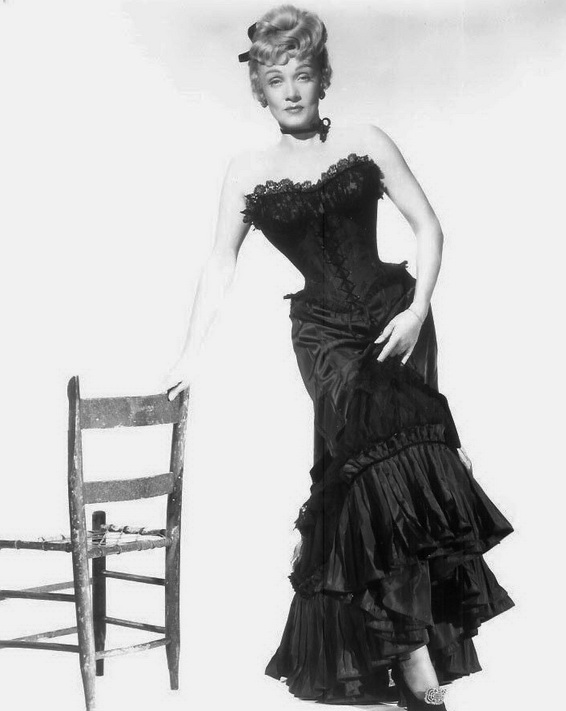 Encubridora - Promoción - Marlene Dietrich
