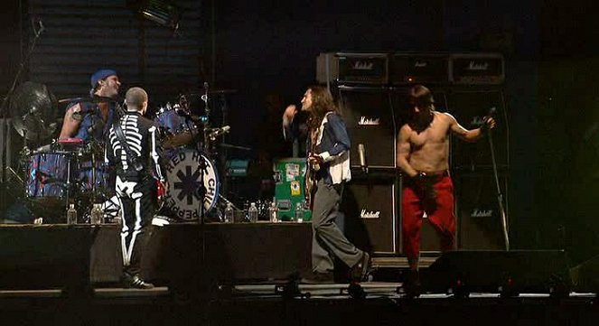 Red Hot Chili Peppers - Live at Slane Castle - Filmfotos - Flea, John Frusciante, Anthony Kiedis