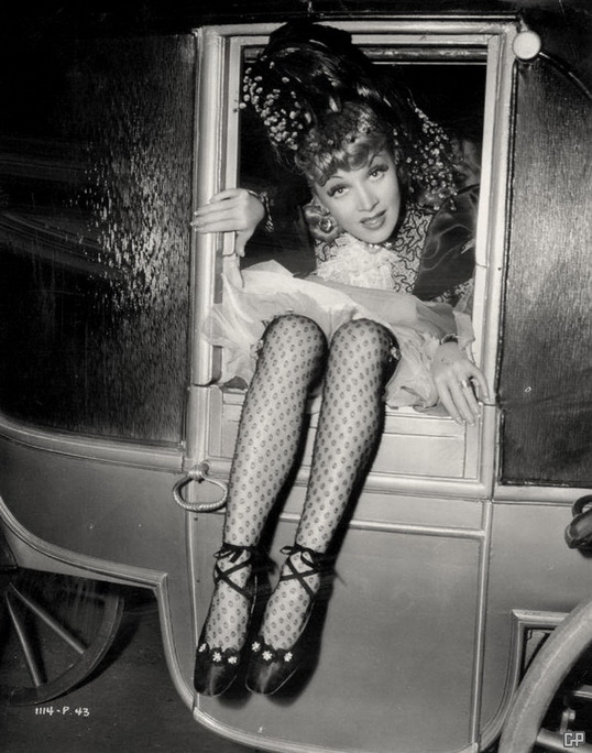 Die Abenteurerin - Werbefoto - Marlene Dietrich