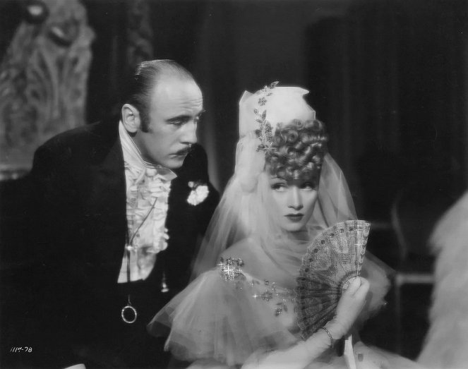 La Belle Ensorceleuse - Film - Roland Young, Marlene Dietrich