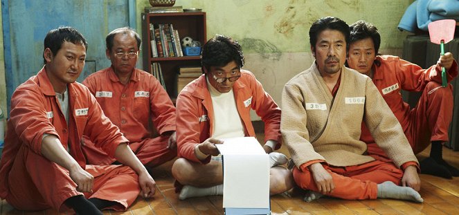 Csoda a hetes számú cellában - Filmfotók - Man-sik Jung, Ki-cheon Kim, Won-sang Park, Dal-su Oh, Jeong-tae Kim