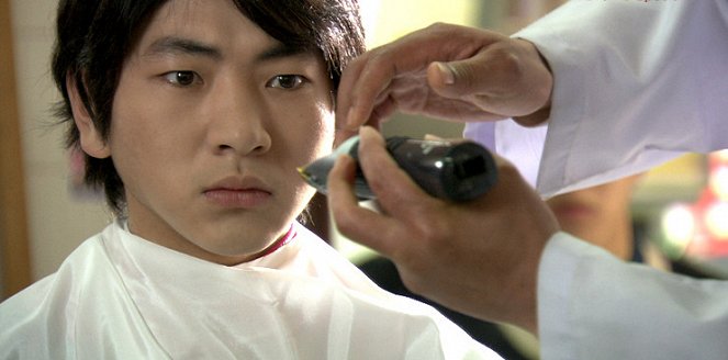 Nae chingooneun ajik salaittda - De la película - Joo-seung Lee