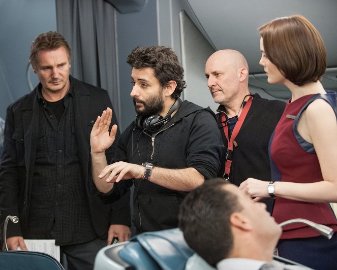 Non-Stop - Kuvat kuvauksista - Liam Neeson, Jaume Collet-Serra, Flavio Martínez Labiano, Michelle Dockery